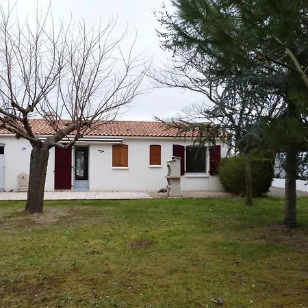 Casa de Férias House Maison Independante Avec Jardin